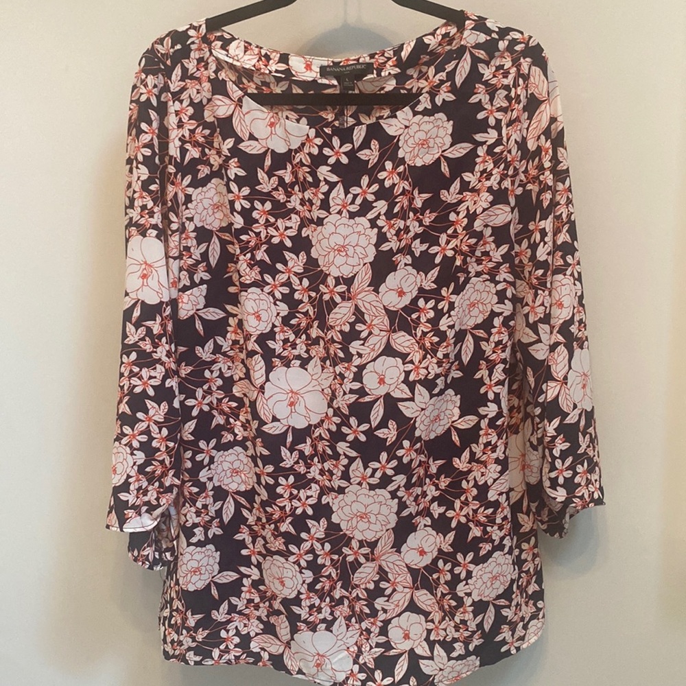 Three quarter length sleeve Banana Republic blouse